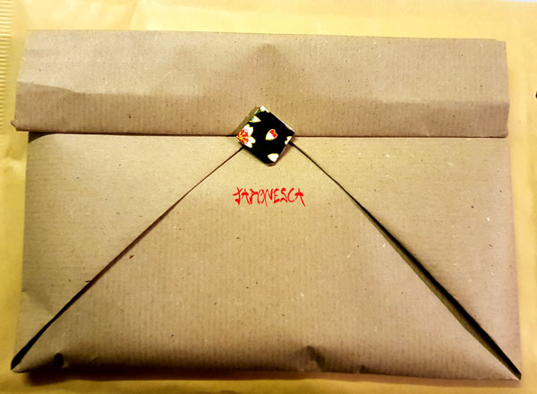 envoltorio de regalo en origami